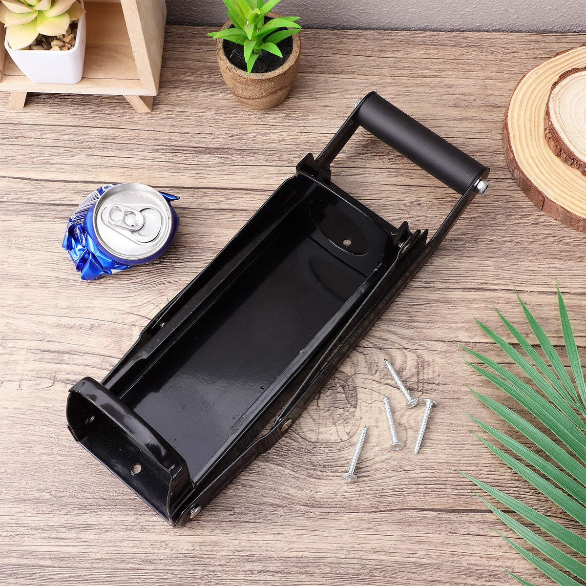Heavy Duty Wall Mounted Can Crusher with Bottle Opener U2611